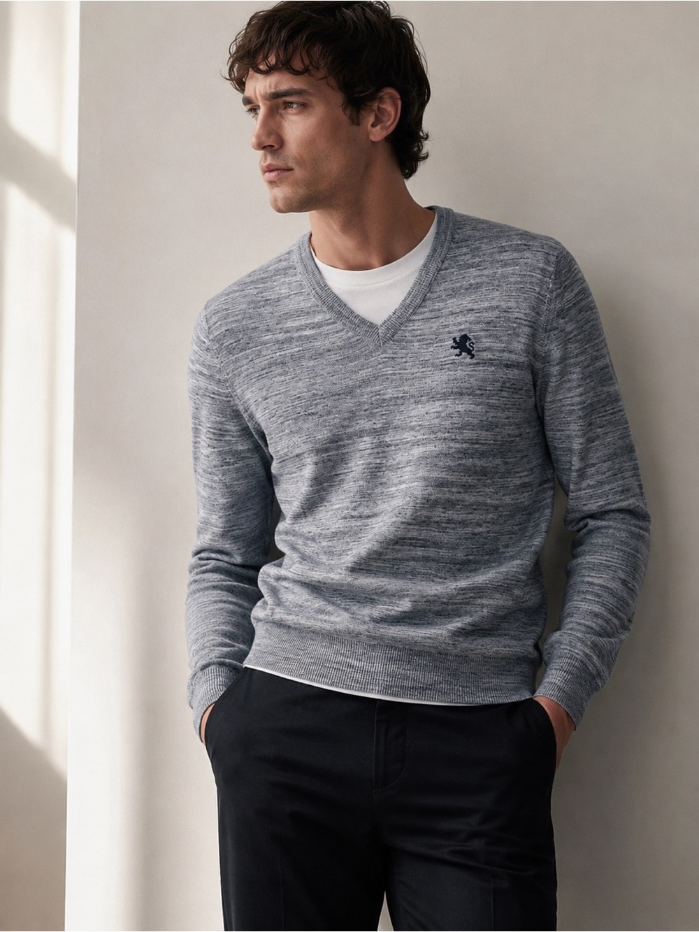 Express Men’s Gray Heather V-Neck Knit Sweater Size M Cotton Blend Logo Pullover